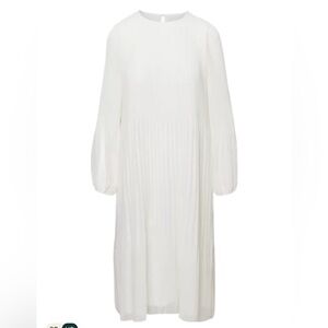 Aritzia Elegant White Maxi Dress